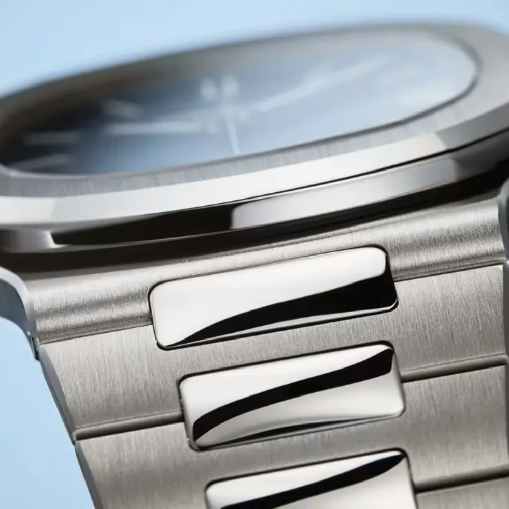 Patek Philippe Nautilus White Gold Watch 5811/1G-001 - Image 7